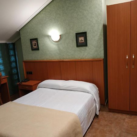 Hotel Real De Castilla Tordesillas Kültér fotó